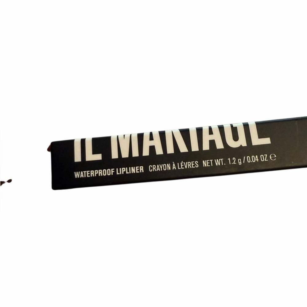 Il Makiage waterproof lipliner. Pina Colada #517 NEW IN BOX